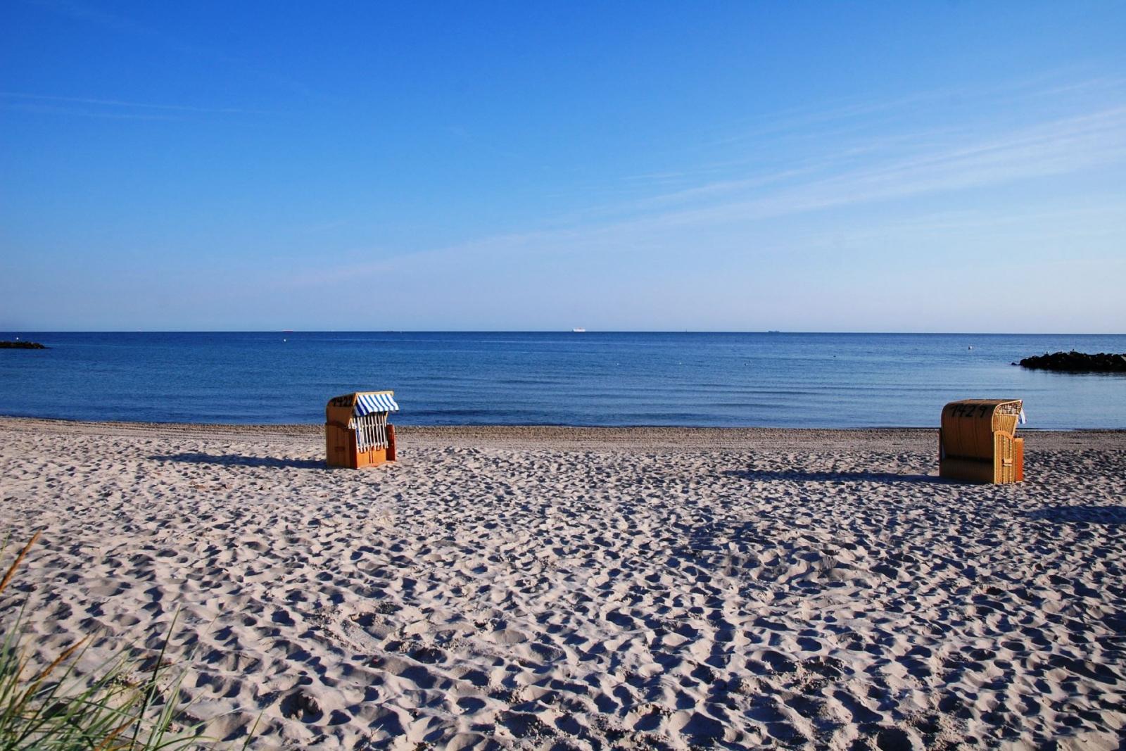 feiner Sandstrand in Kalifornien an der Ostsee